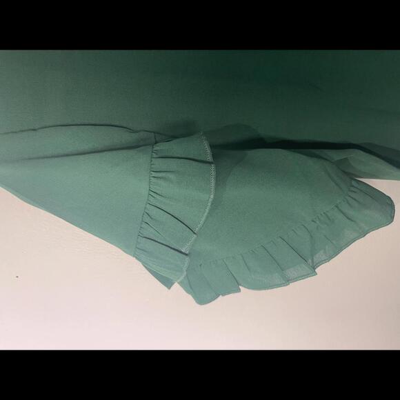 Ruffle Sleeve Green Blouse - Picture 2 of 3